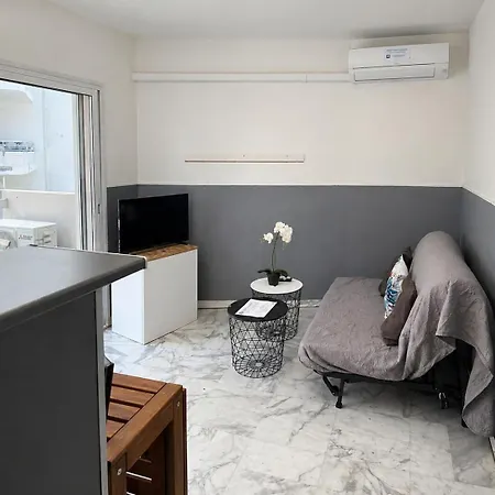 Gregbnb - 1 31 M2 - Balcon - Clim Apartmán